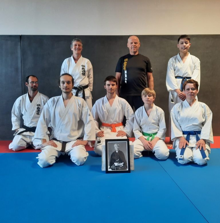 Photo de groupe suite au passage de grade